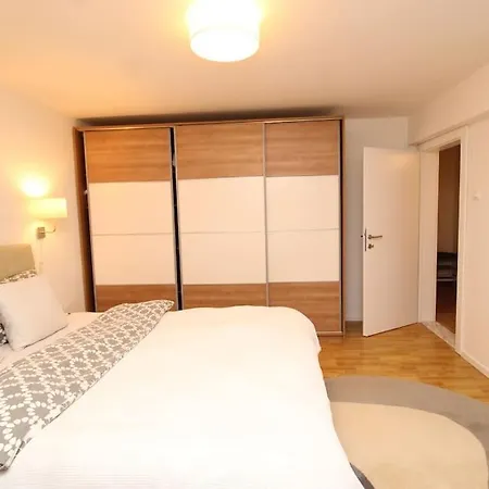 Serene 2-bedroom Near Downtown Sarajevo