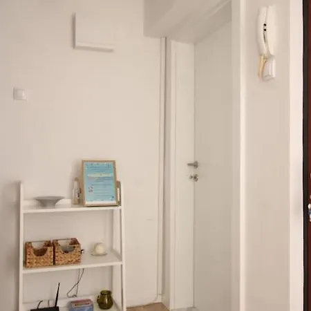 Serene 2-bedroom Near Downtown *